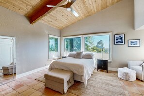 2 Schlafzimmer, Bügeleisen/Bügelbrett, Internetzugang, Bettwäsche