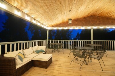 Bell Street Lodging-Retreat