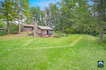 Cute Efficiency Cottage Near Pine Creek
