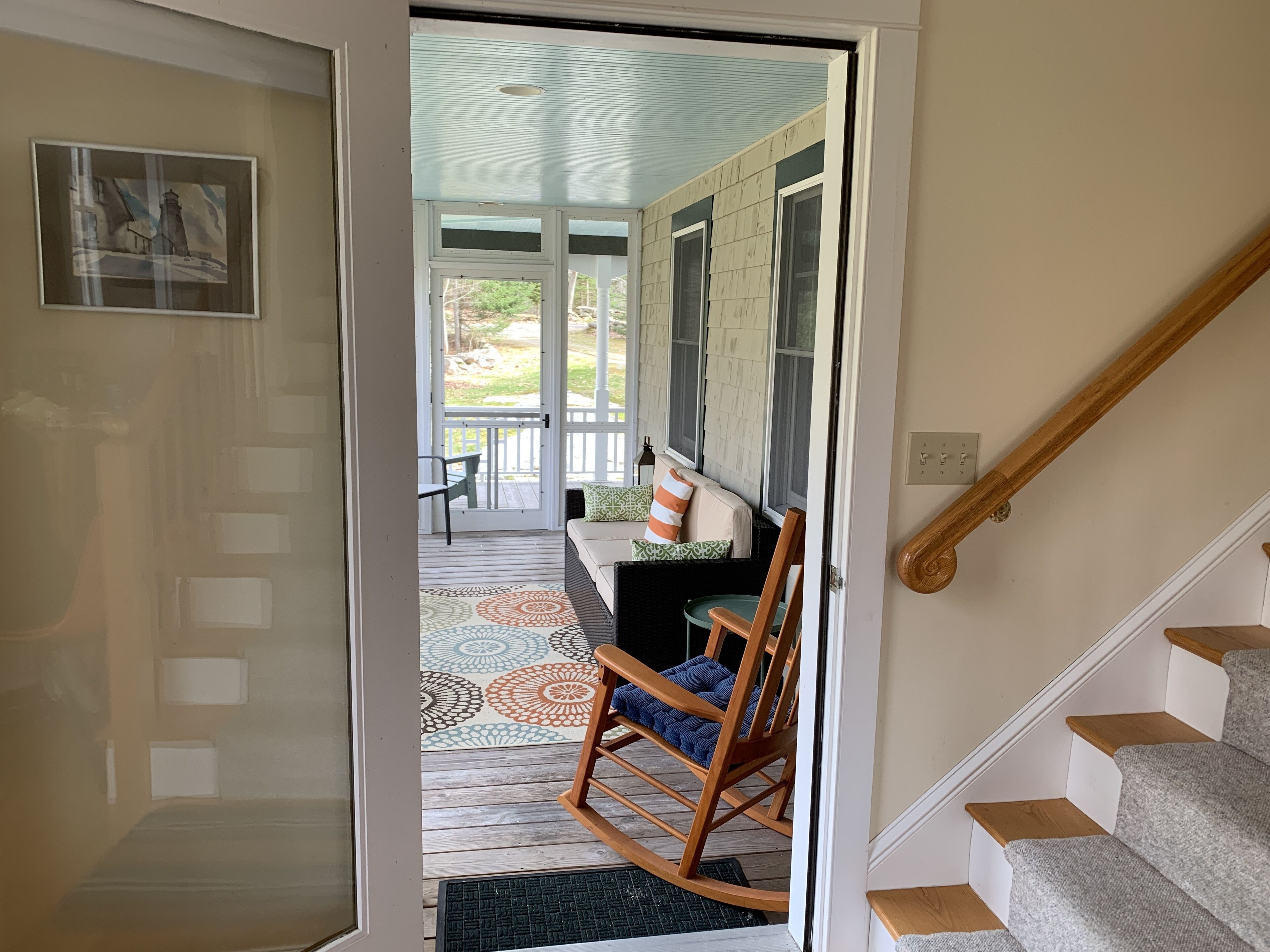 Téléviseur connecté, foyer, jeux vidéo, lecteur de DVD