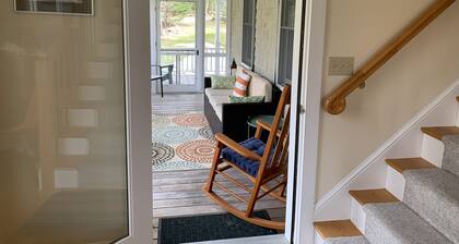 The Round Pond Getaway. Screened Porch · Fire Pit · Walk to Harbor