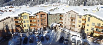 1 bedroom apartment in village centre, ski in/out