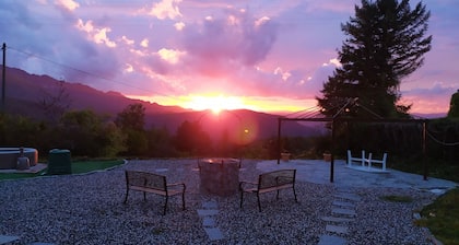 A cute, homey cottage overlooking the Apuan Alps . A perfect place to relax in.