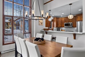 Dining - Magnificent multi level 3 bedroom + den townhouse, close to Morrisey lift (Sun Peaks)