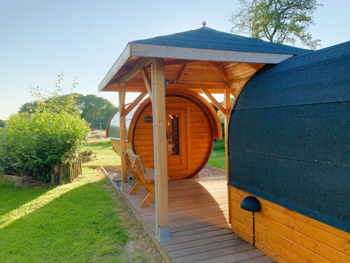 Diekkier, 4 Schlafzimmer mit TV, Kaminofen, 2 Bäder, Sauna, Garten für 2-9 Pers.