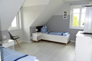 4 bedrooms, in-room safe, iron/ironing board, travel cot