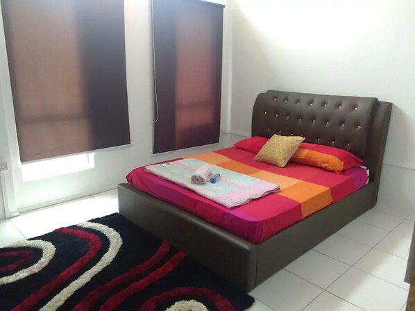Desk, bed sheets - Co. Living Suite (Bandar Seri Begawan)