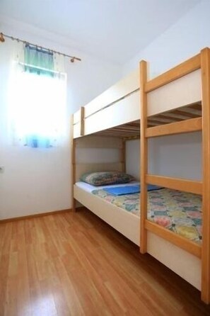 2 quartos, Wi-Fi de cortesia, roupa de cama
