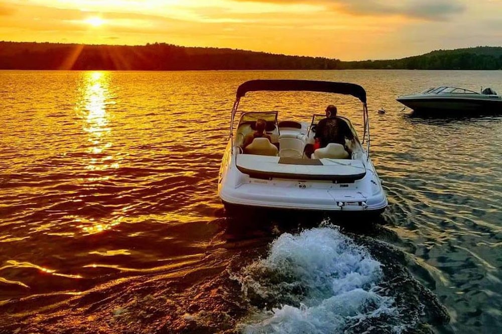 Thompson Lake(front) Getaway!