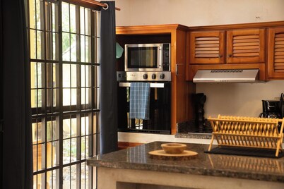 Casa Tres Pochotes - Beach Front Paradise