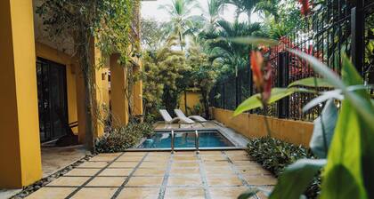 Casa Tres Pochotes - Beach Front Paradise