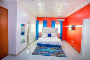 Suite (Eclipse) | In-room safe, desk, free WiFi, bed sheets