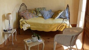 Double Room, Garden View (Soleil) - B&B Soleil et Ombre (Villedieu)