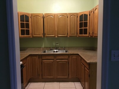 Quiant, quiet apartment near to the beach, and shopping with FREE bicycles