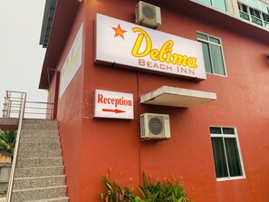 Front of property - D'Lima Beach Inn (Langkawi)