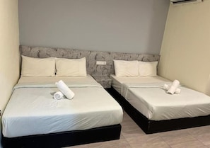 House, 4 Bedrooms, Pool View | Minibar, in-room safe, desk, laptop workspace - D'Lima Beach Inn (Langkawi)