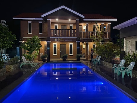 华丽客房, 泳池景观 | 喷泉