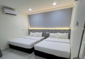 Family Room, Garden View