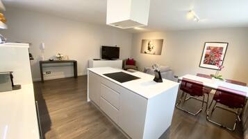 Apartment, 2 Bedrooms | Private kitchen | Full-sized fridge, microwave, oven, stovetop