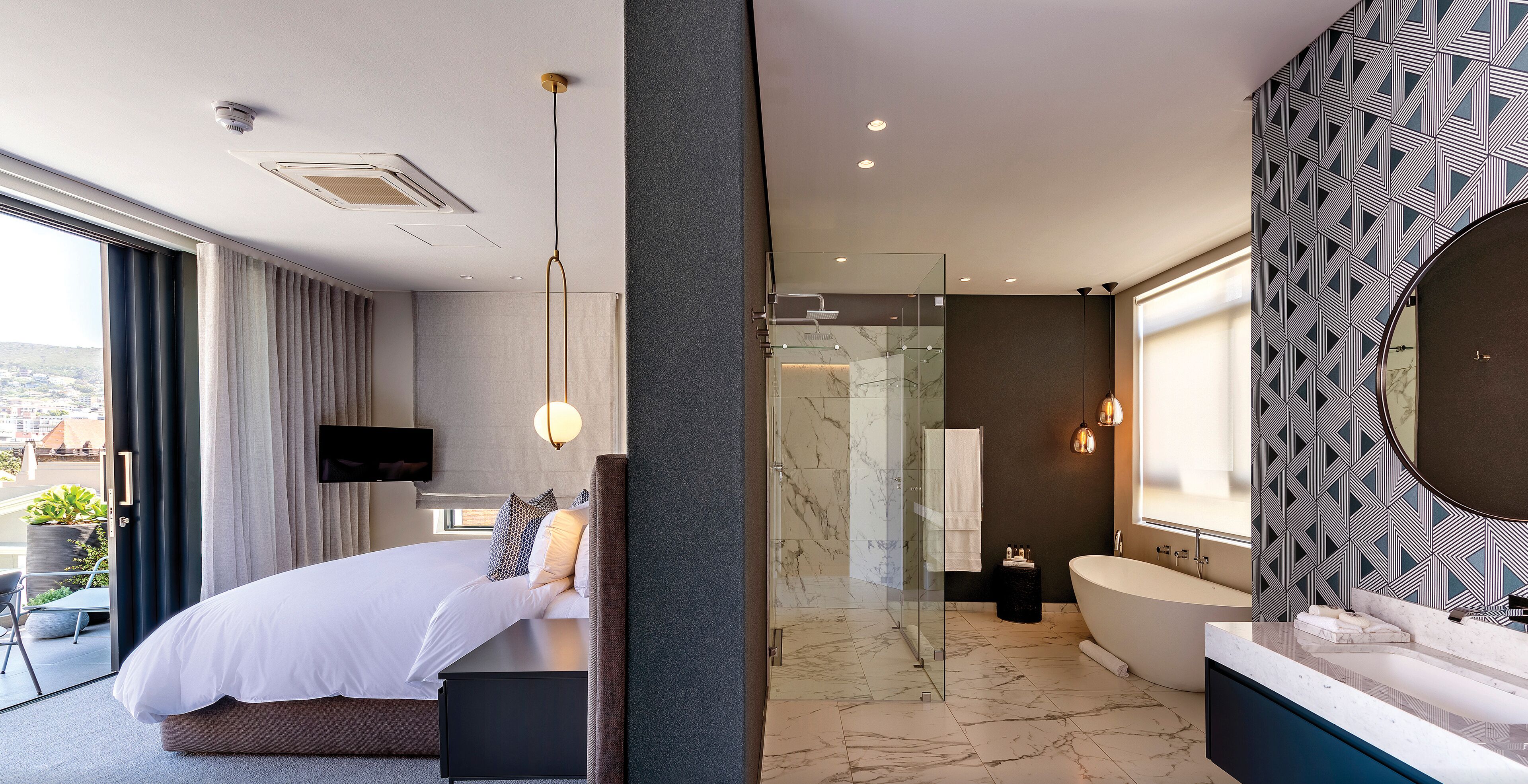 Presidential Suite | Egyptian cotton sheets, premium bedding, down comforters, free minibar
