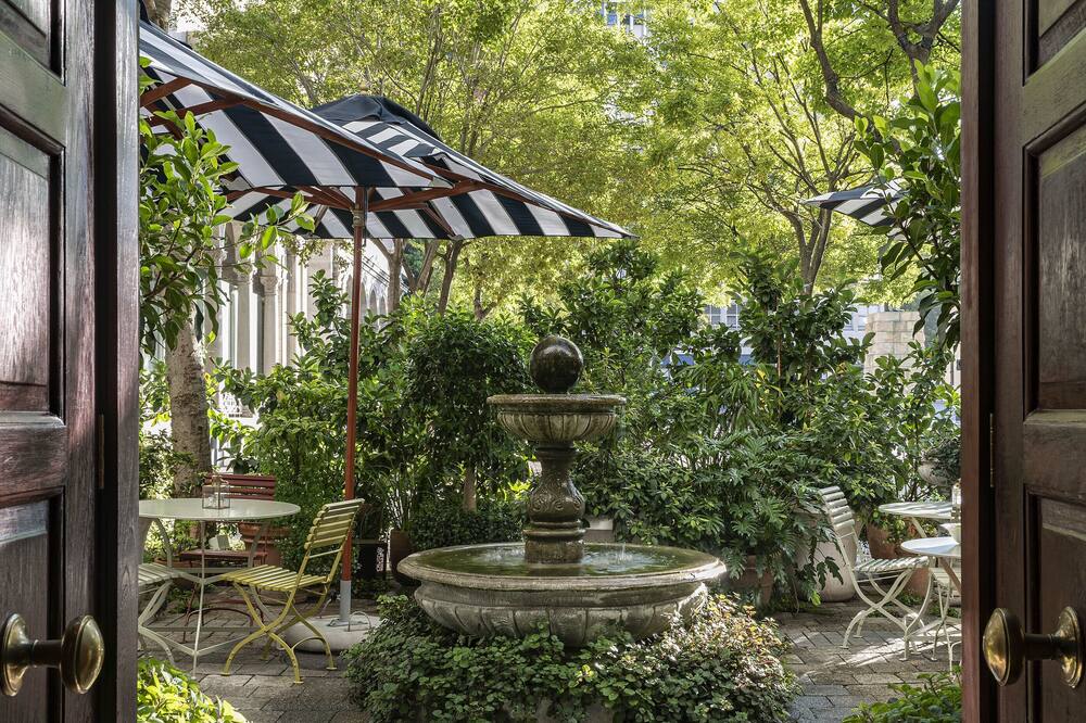 Labotessa Luxury Boutique Hotel