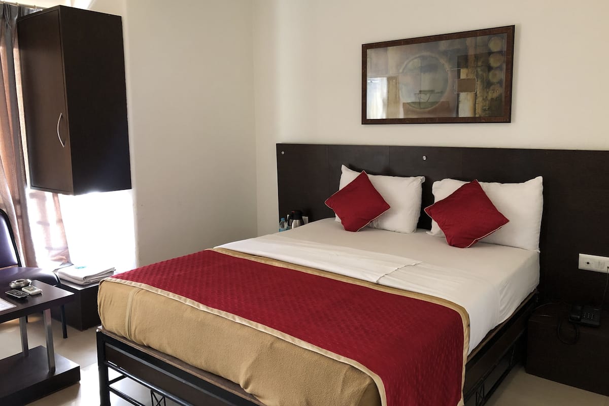 Standard Double Room, 1 Double Bed, Courtyard View