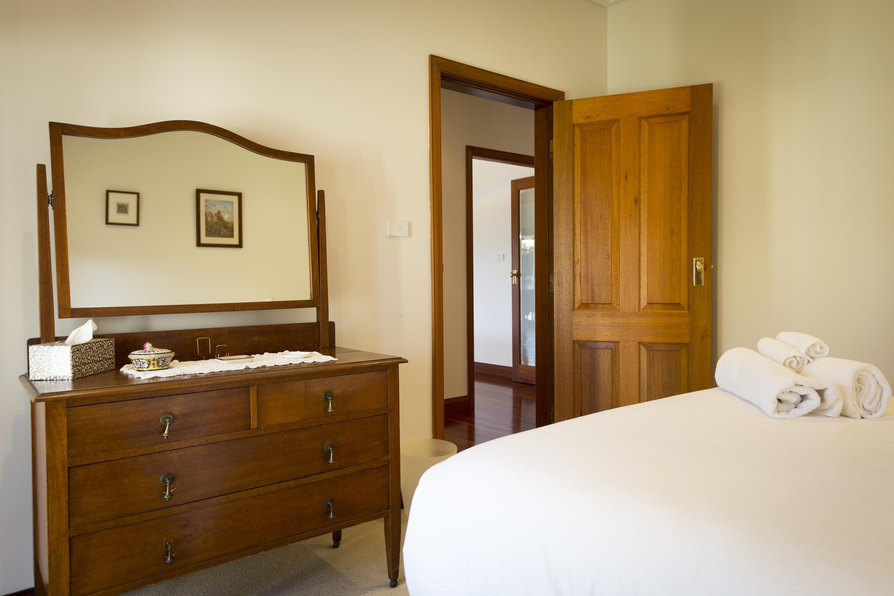 Potteroo - Stylish 4 bedroom family friendly home with private pool — image 13