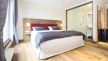 Doppelzimmer | 1 Schlafzimmer, hochwertige Bettwaren, Daunenbettdecken, Zimmersafe