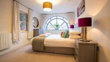 Appartement Luxe, 2 chambres | 2 chambres, draps en coton égyptien, literie de qualité supérieure