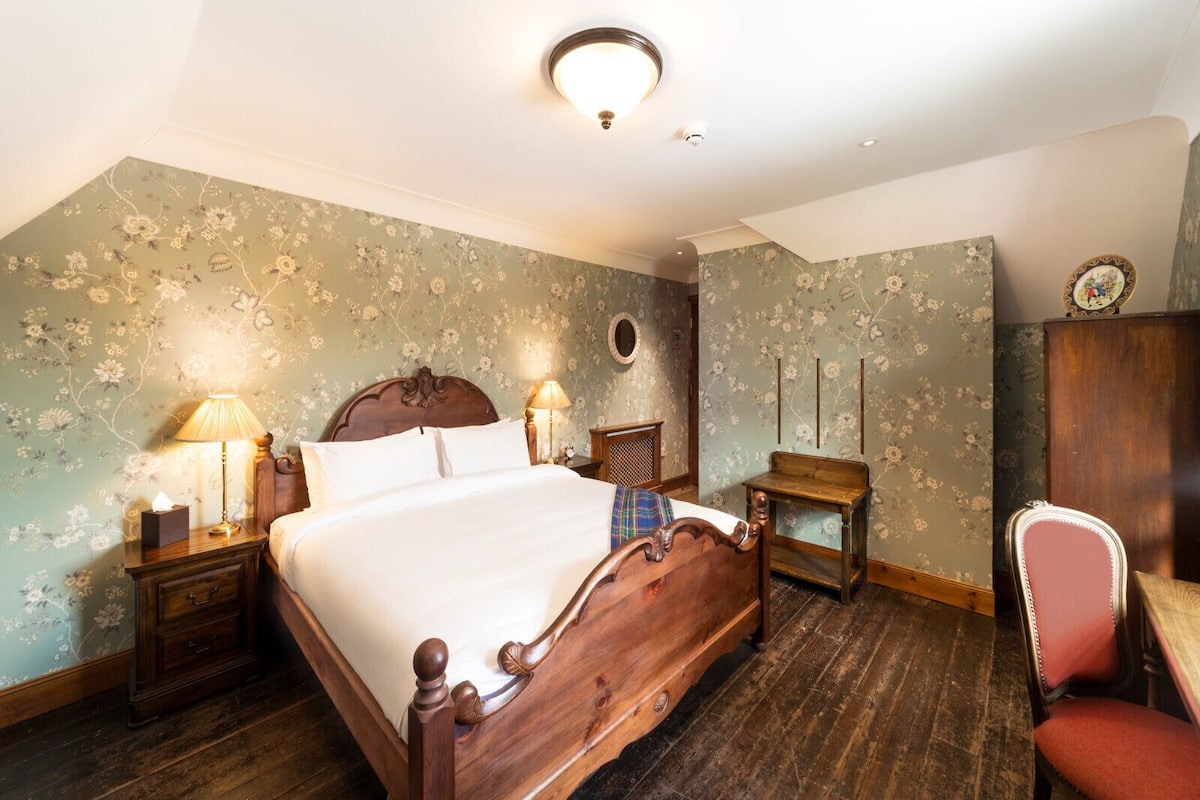 Deluxe Manor Double - Pet friendly | Luxe beddengoed, Select Comfort-bedden, een kluis op de kamer