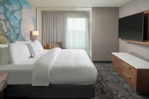 In-room safe, individually decorated, individually furnished, desk - Courtyard by Marriott Lafayette South (Lafayette)