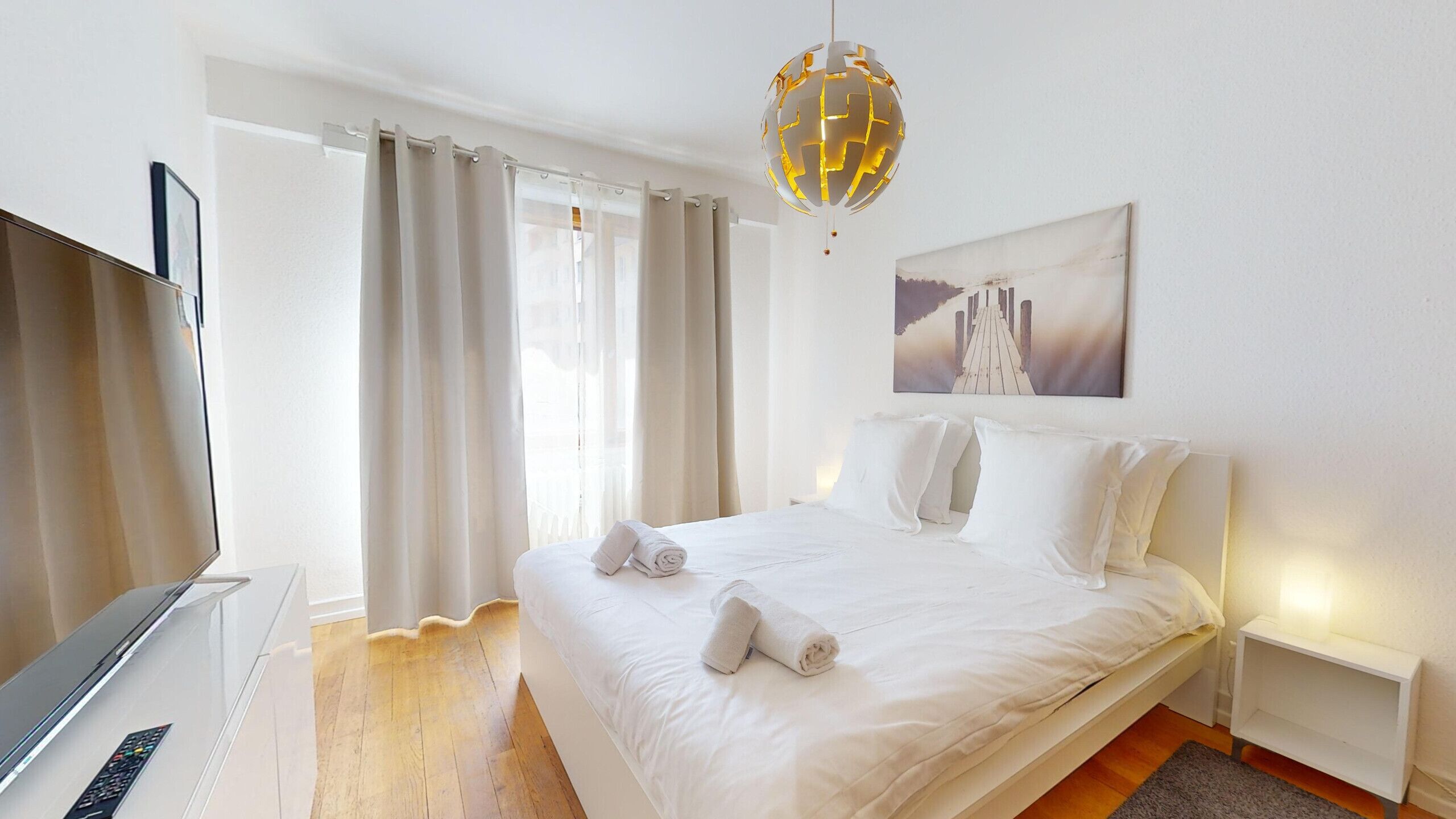 1 chambre, fer et planche à repasser, Wi-Fi gratuit, draps fournis