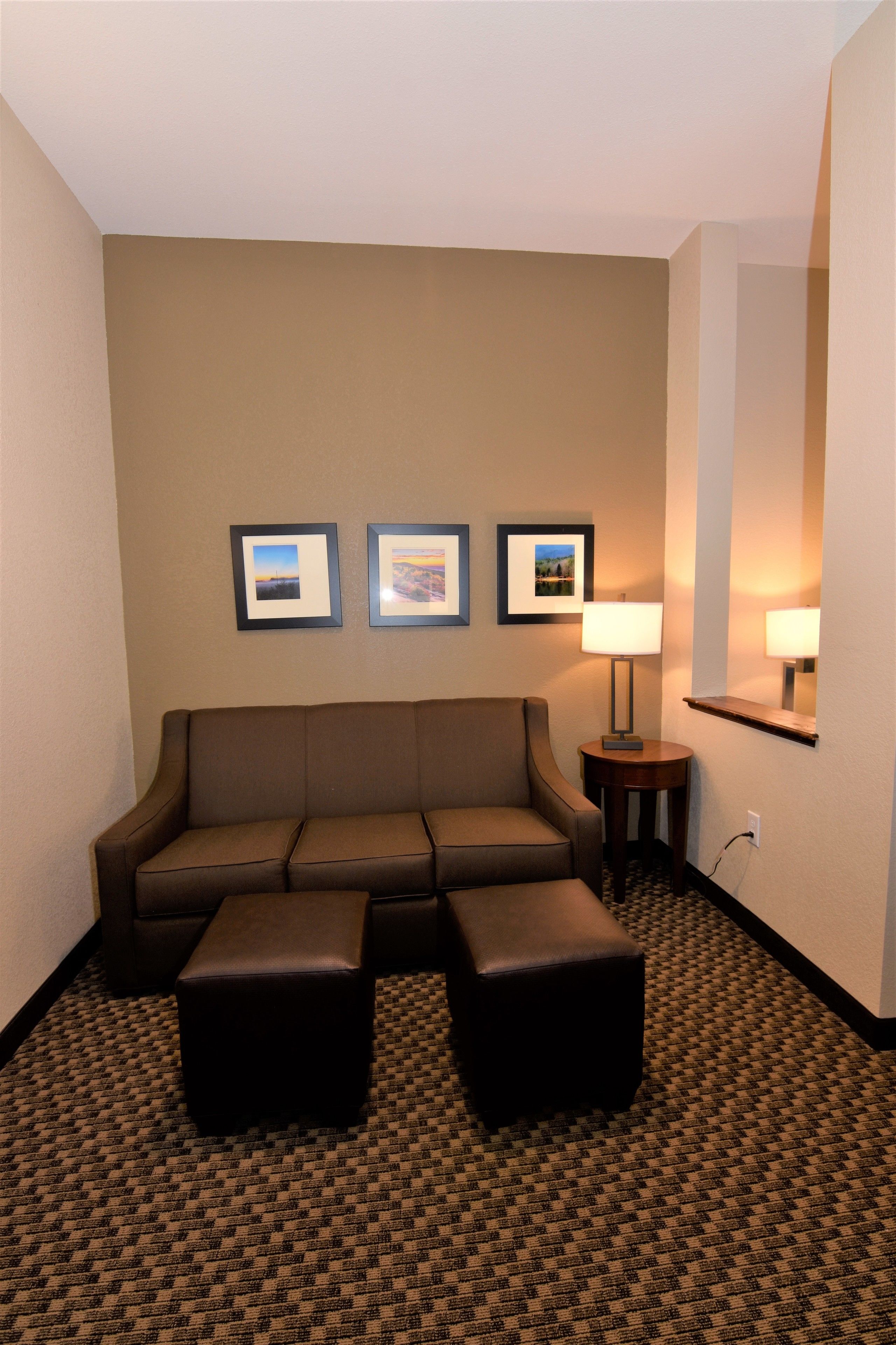 1 bedroom, desk, laptop workspace, blackout curtains