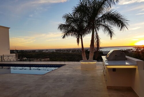 Welcome to Casa de Palmas- MOST AMAZING VIEW OF LA PAZ