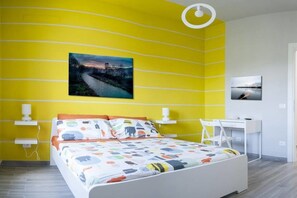 Standard Double Room (Gialla) | Individually furnished, desk, laptop workspace, iron/ironing board - Nelle Stanze del Matese (Bojano)