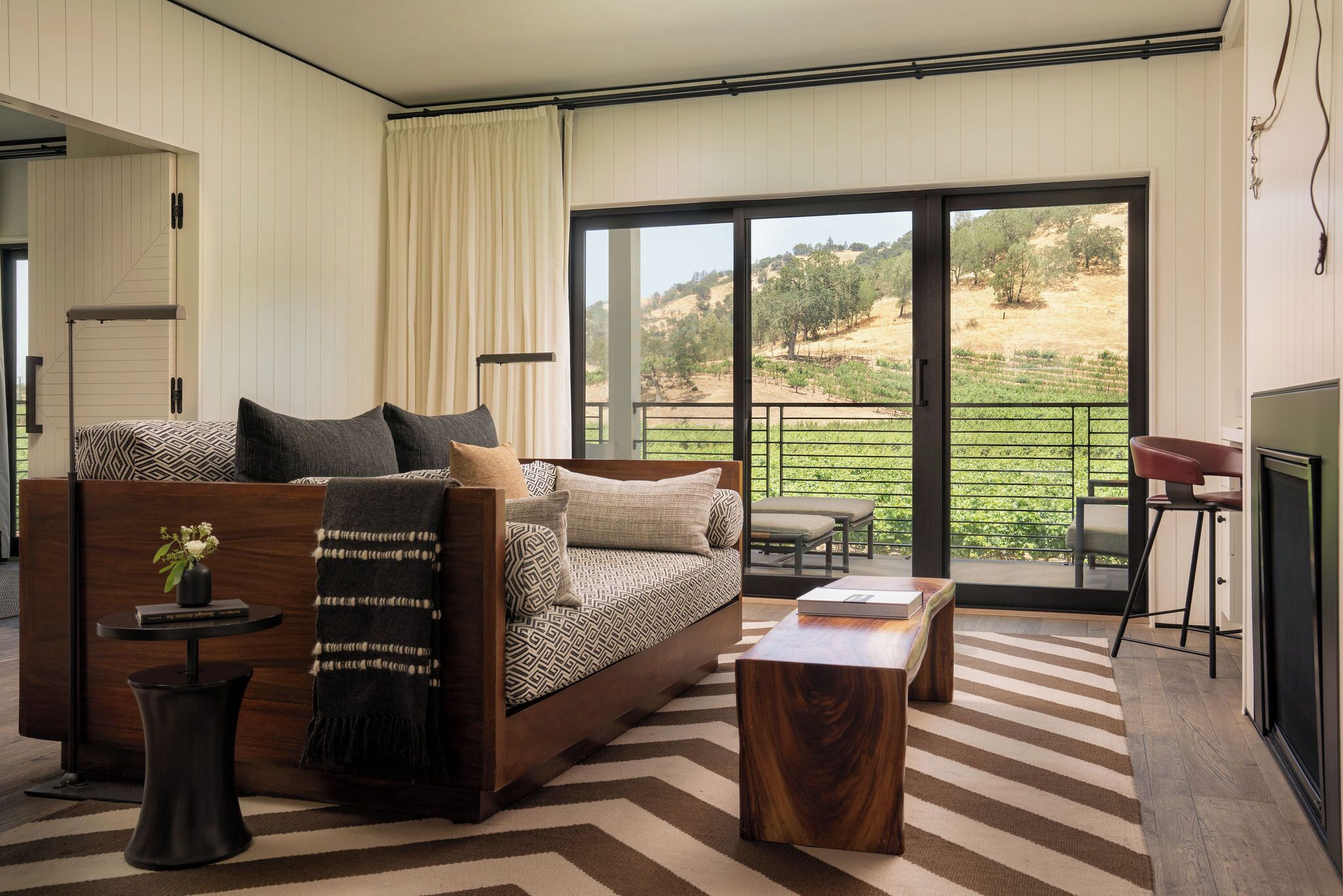 Suite, 1 Bedroom (Vineyard and Palisades) | Living area | 55-inch Smart TV with satellite channels, TV, fireplace