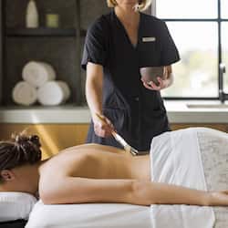 Couples treatment rooms, hot tub, steam room, body treatments