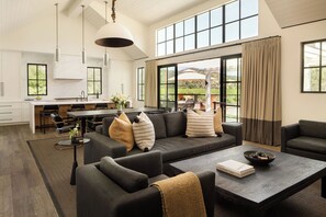 Premier Villa, 3 Bedrooms, Private Pool (Hot Tub | Vineyard And Mountain) | Living area