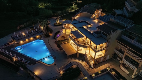 Gerakas Belvedere Hotel & Spa