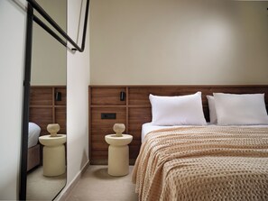 Comfort Room with Garden View | Minibar, in-room safe, desk, iron/ironing board - Gerakas Belvedere Hotel & Spa (Zakynthos)