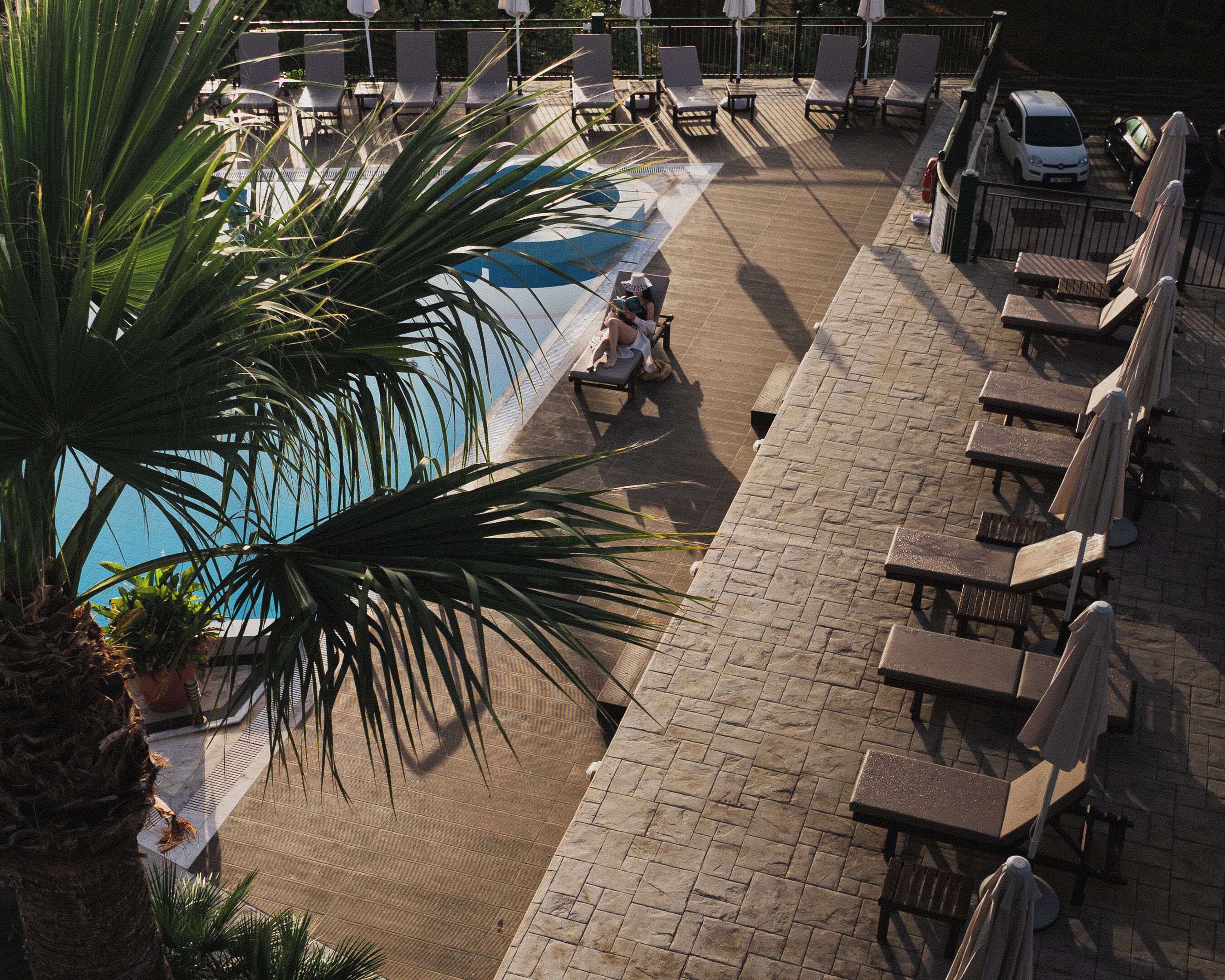 3 outdoor pools, open 9:00 AM to 7:00 PM, pool umbrellas, pool loungers