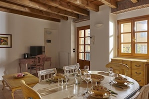 Apartment, 2 Bedrooms, 2 Bathrooms | Living area | Flat-screen TV