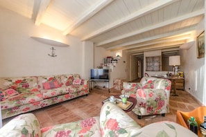 Studio, 2 Einzelbetten, Kochnische, Hafenblick | Wohnzimmer