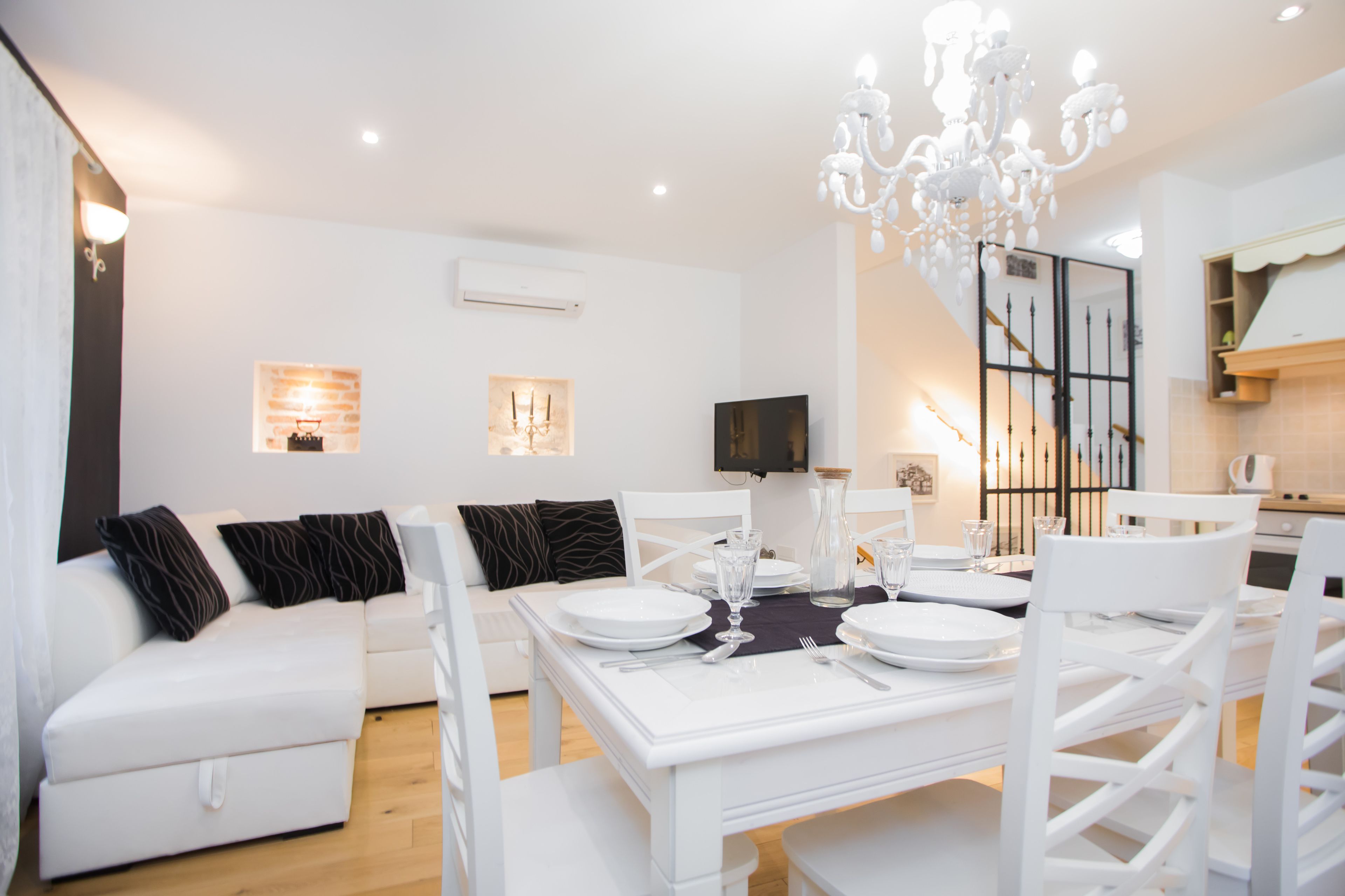 Duplex City - 2 sovrum | Vardagsrum | Platt-tv