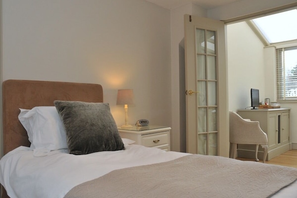 Classic Suite, Ensuite, Garden View