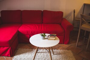 City Duplex, 2 Bedrooms, Balcony | Living area | Flat-screen TV