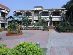 Exterior - Basilica Holiday Home (Mawal)