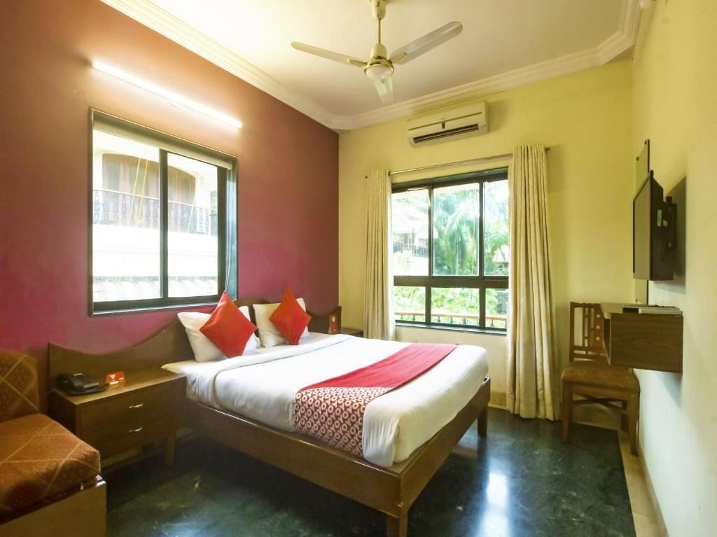 Iron/ironing board, rollaway beds, free WiFi, bed sheets