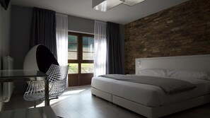 디럭스룸, 킹사이즈침대 1개 (Xanela) | 책상, 암막 커튼, 무료 WiFi