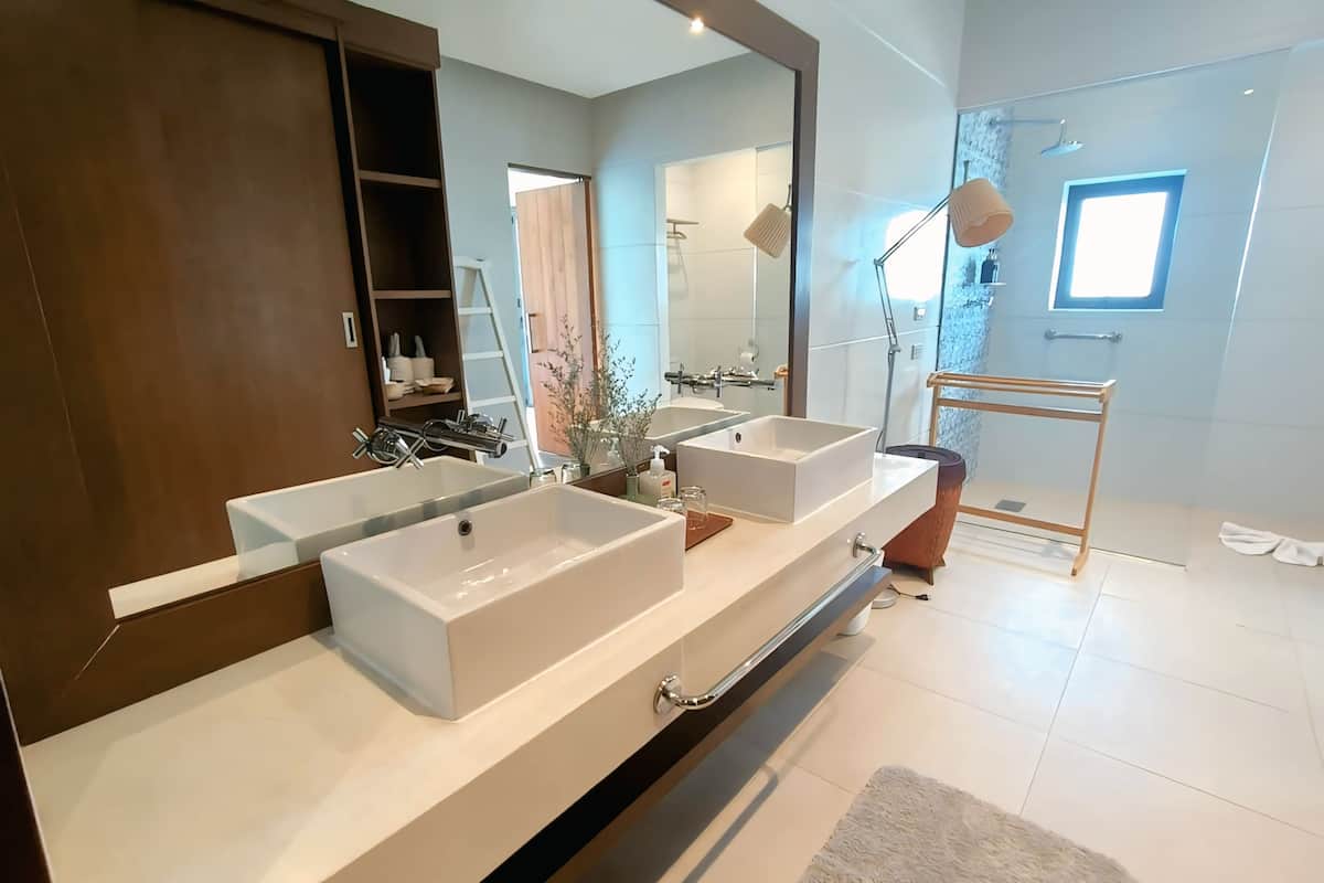 2 Bedroom Luxury Villa (Shared) | Bathroom